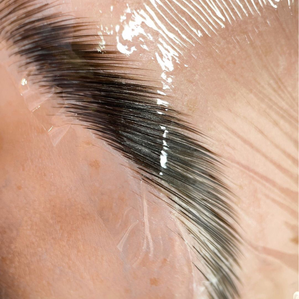 Ламинирование бровей+ окрашивание