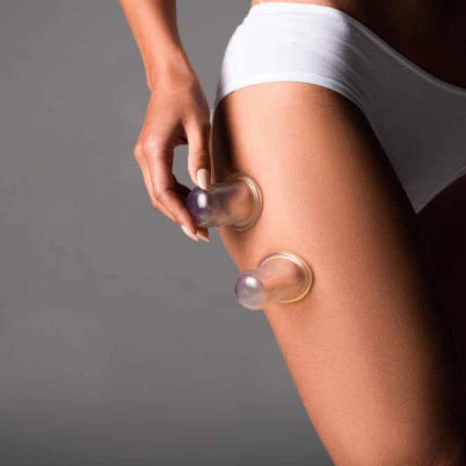 Антицеллюлитный массаж 
(Бедра,ягодицы)