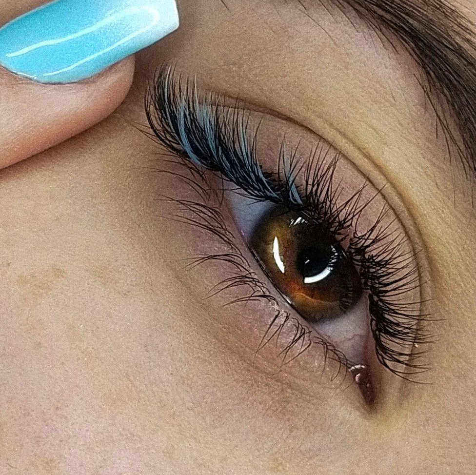 Наращивание ресниц 1,5-2D