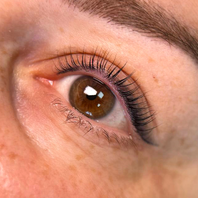 Ламинирование + окрашивание ресниц