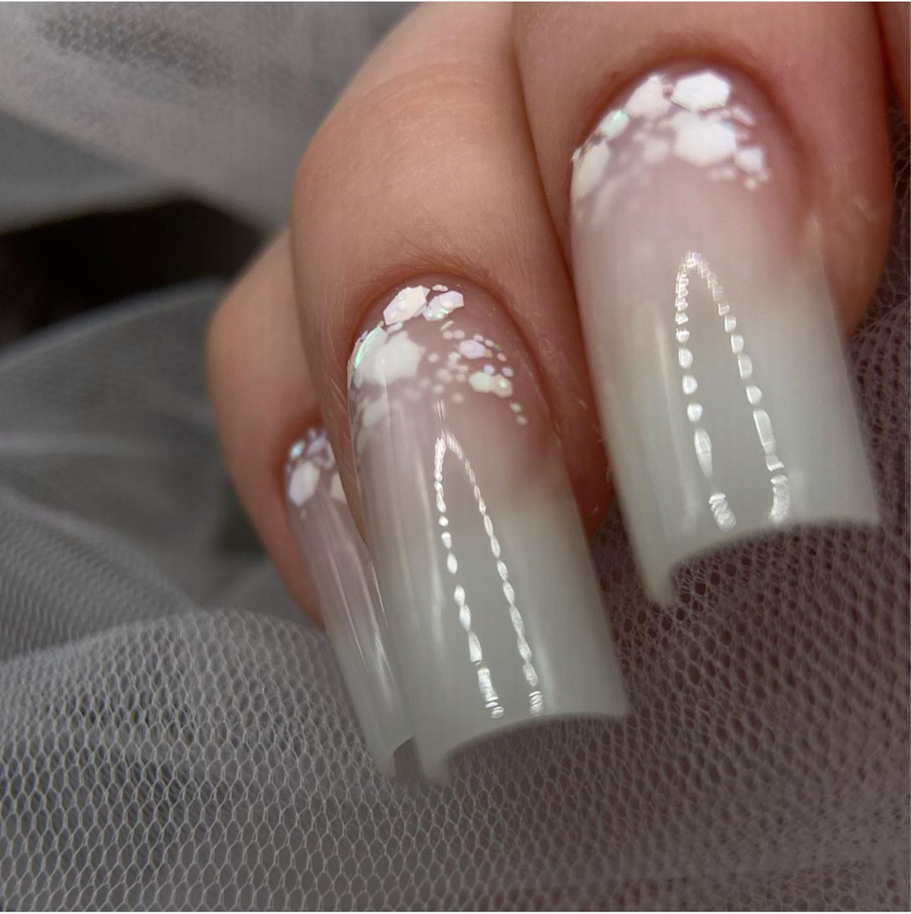 Маникюр с однотонным покрытием гель (длинные/средние ногти)