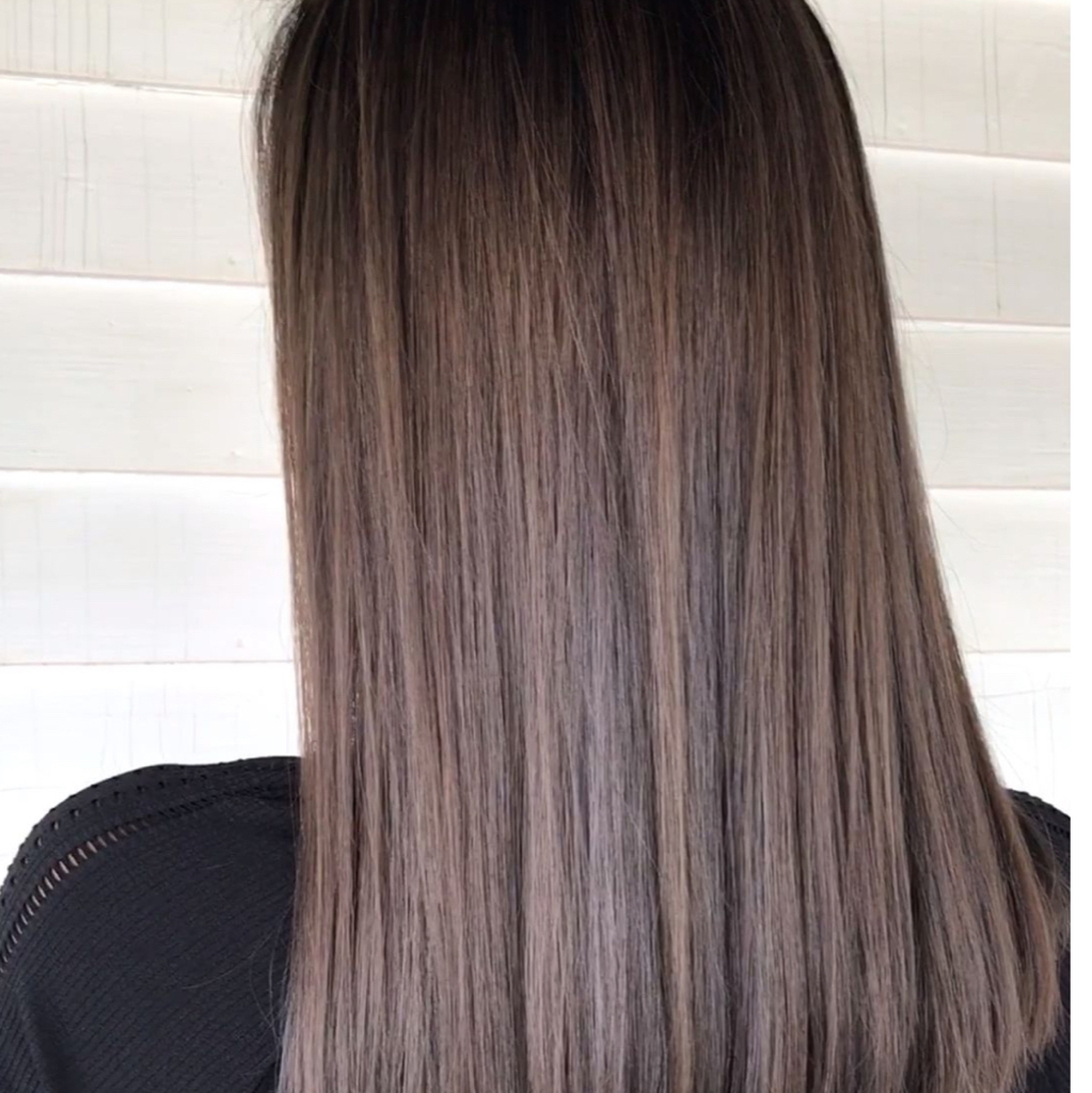 **Однотонное окрашивание** — ровный насыщенный оттенок.