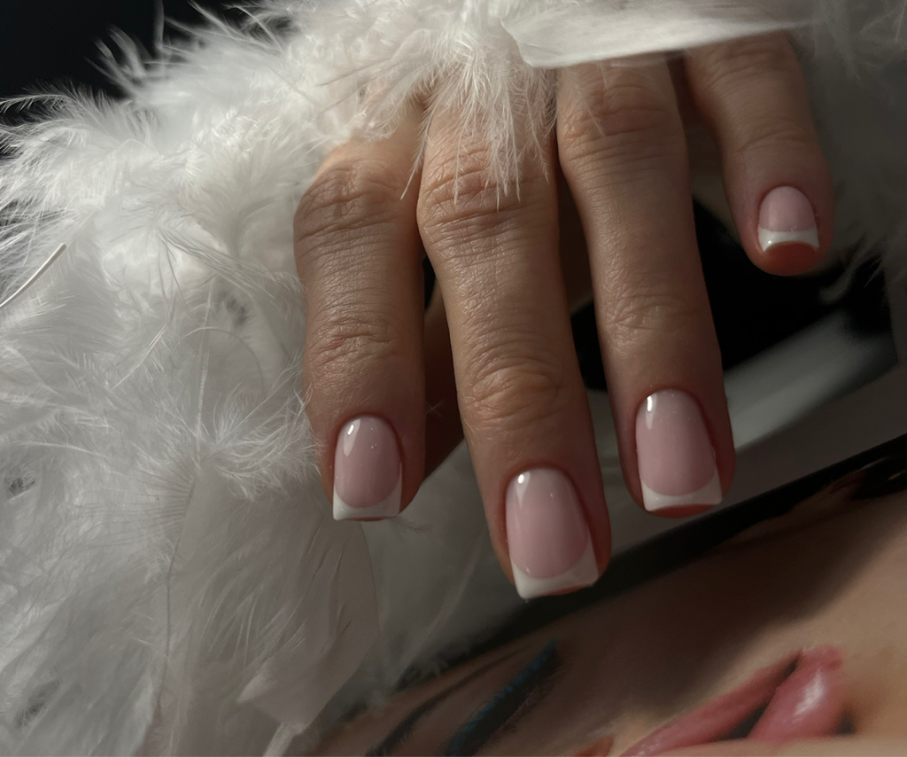 Маникюр с покрытием + френч