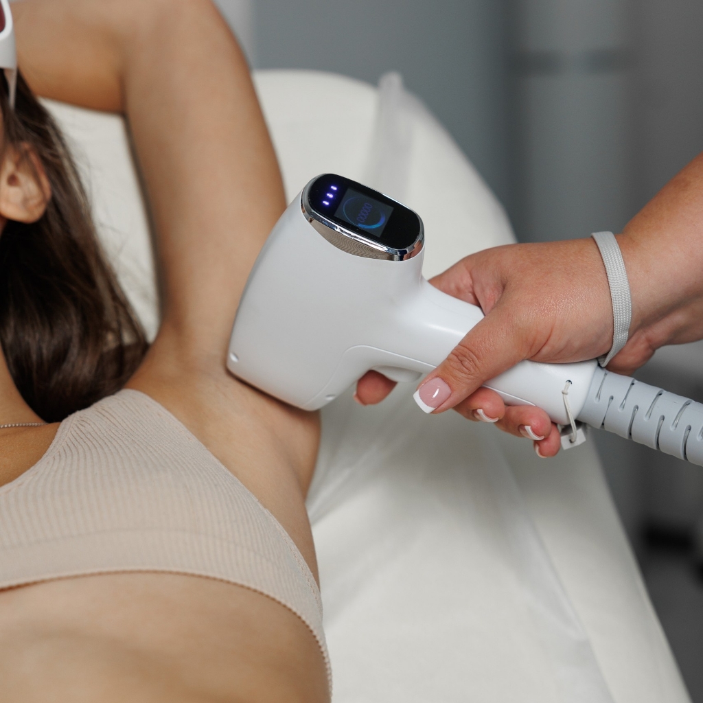 Лазерная эпиляция  подмышечные впадины