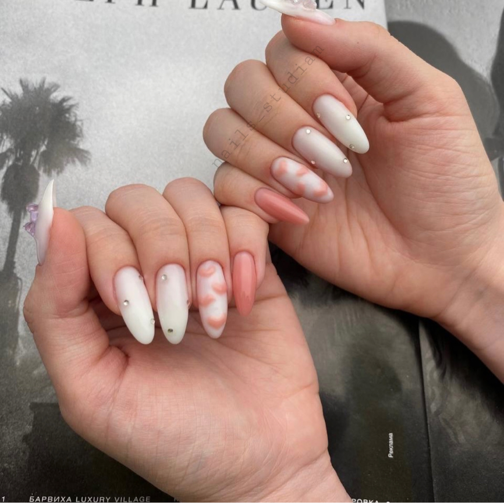 Наращивание ногтей
