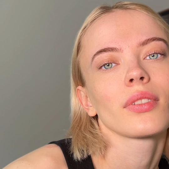 Окрашивание и коррекция бровей