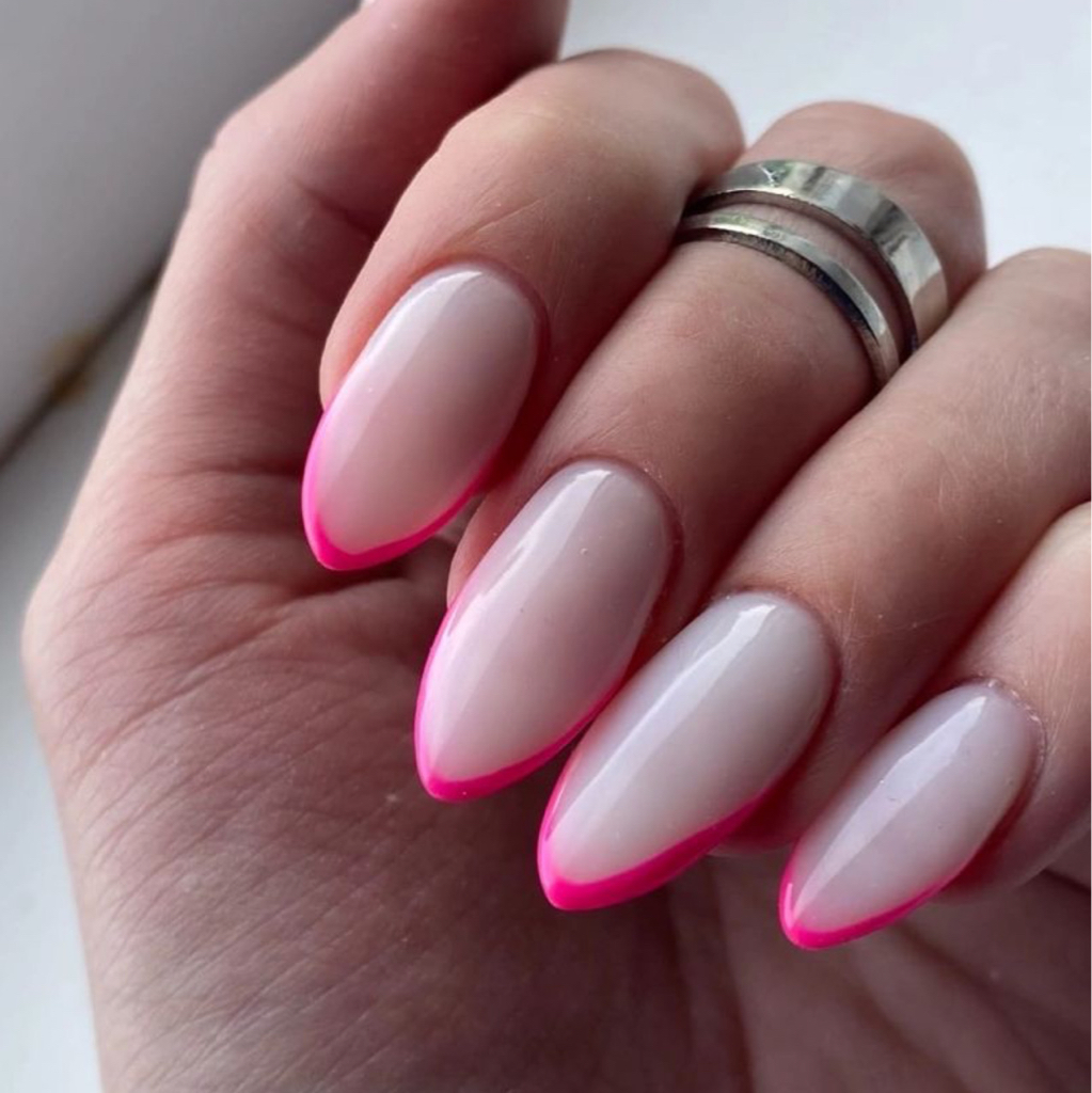 Маникюр с наращиванием