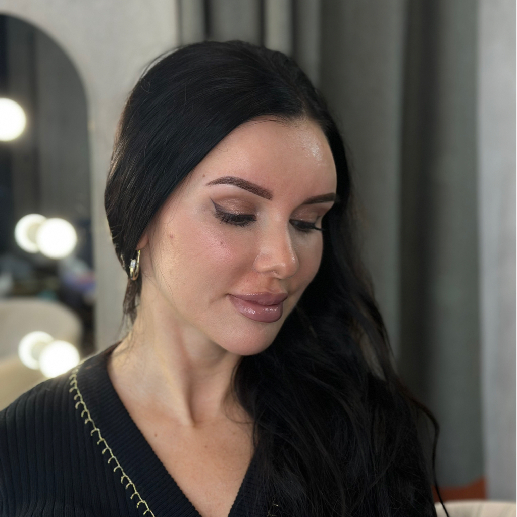 Ламинирование бровей с коррекцией и окрашиванием