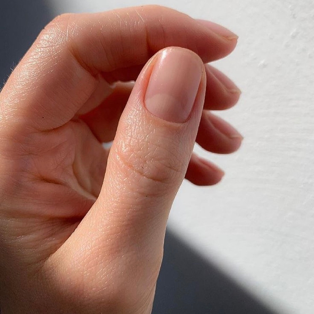 Маникюр без покрытия