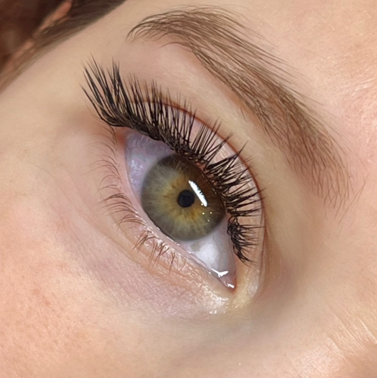 Наращивание ресниц МОКРЫЙ ЭФФЕКТ 1,5d/2d/3d/4d (со снятием)