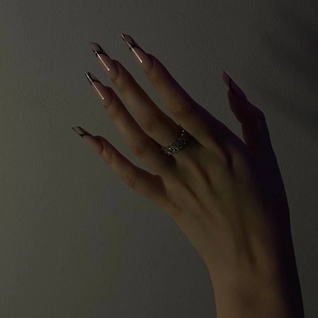 Наращивание ногтей