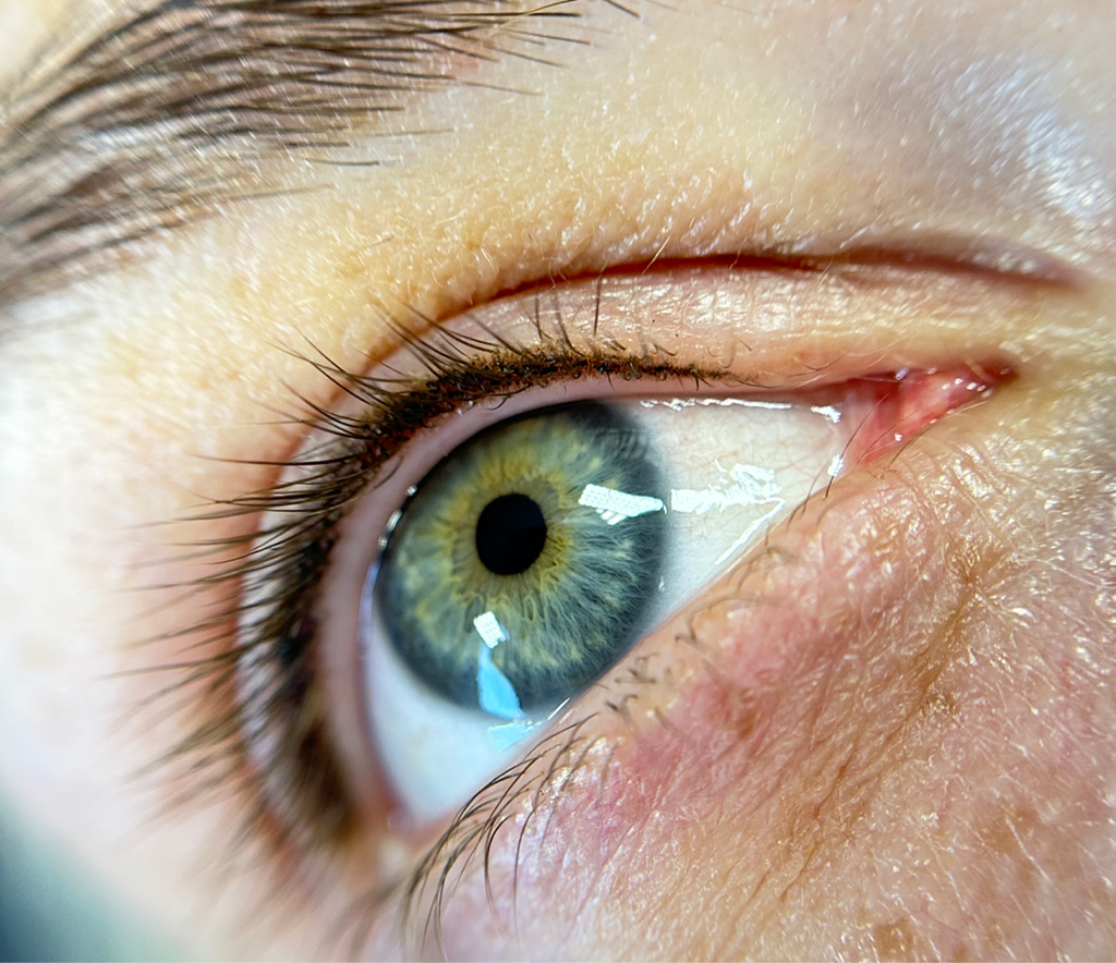 Перманентный макияж межресничка