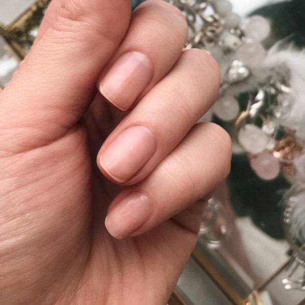 Снятие геля без последующего покрытия. Маникюр не входит в стоимость услуги.