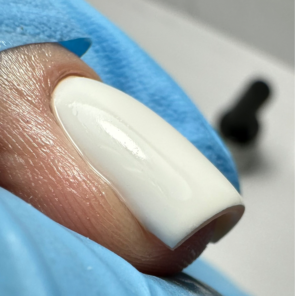 Снятие наращенных ногтей