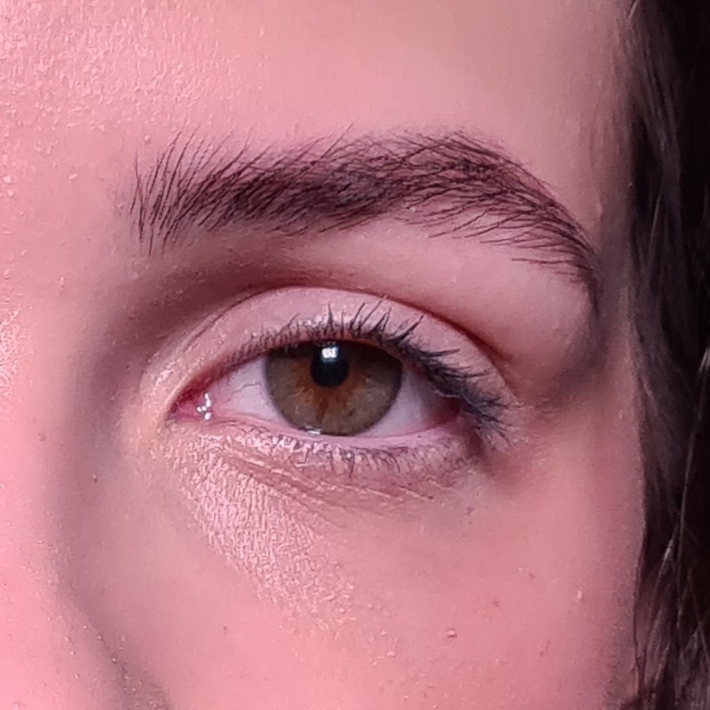 Окрашивание бровей