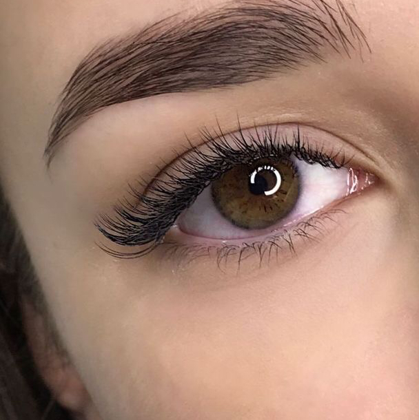 Классическое наращивание ресниц