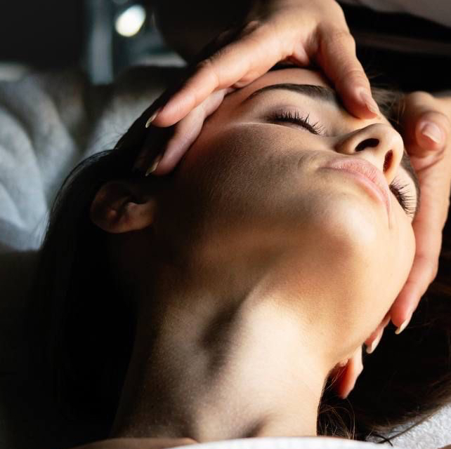 Профессиональный уход по лицу