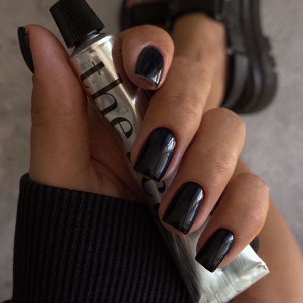 Снятие+маникюр+выравнивание базой+однотонное покрытие