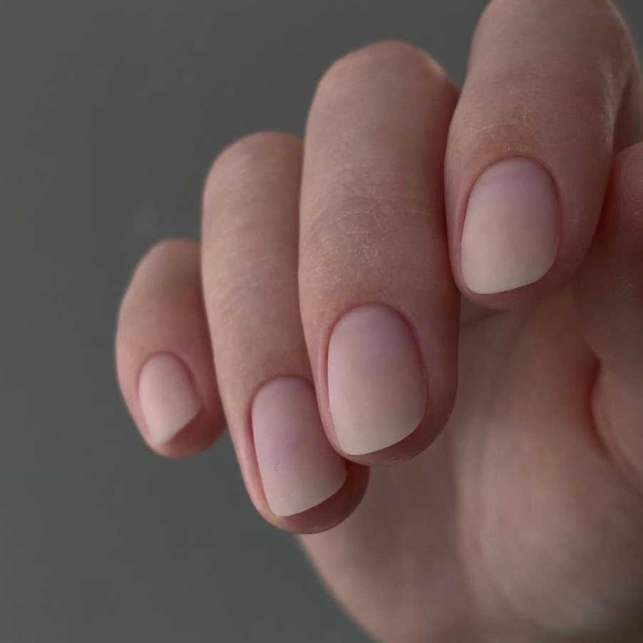 Топ-маникюр без покрытия