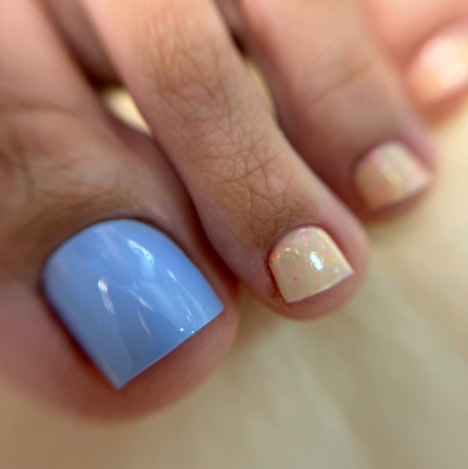 Педикюр с покрытием