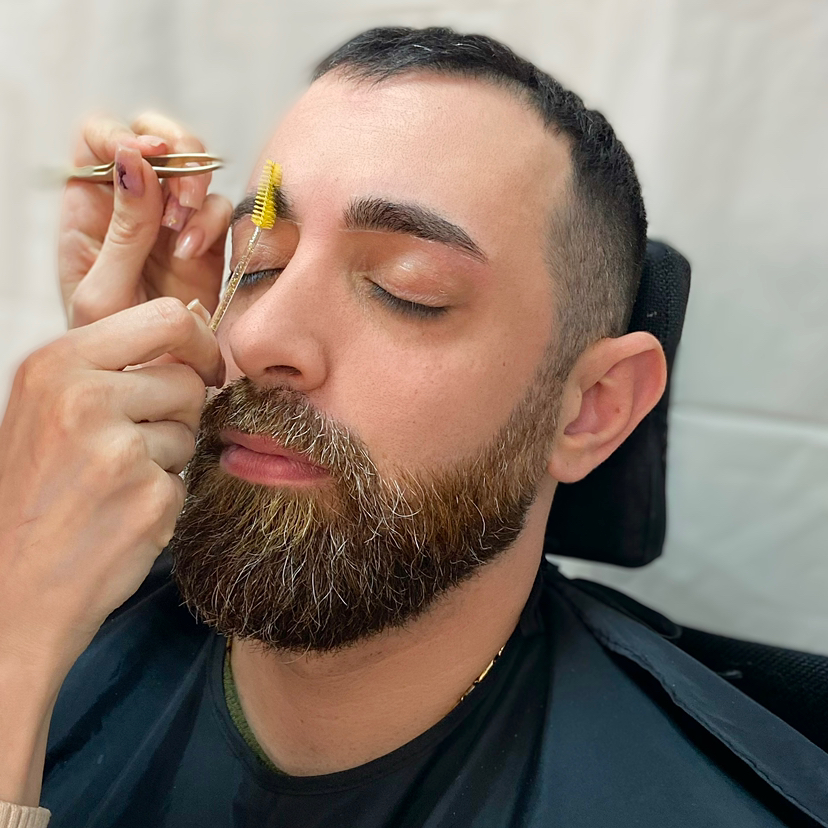 КОРРЕКЦИЯ МУЖСКИХ БРОВЕЙ