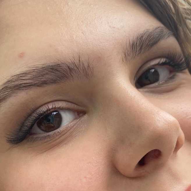 Экспресс наращивание ресниц