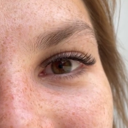 Классическое наращивание ресниц