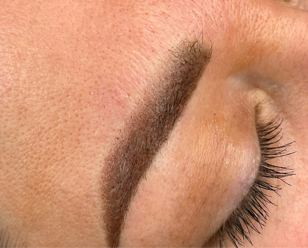 Перманентный макияж (татуаж) бровей - Пудровые брови