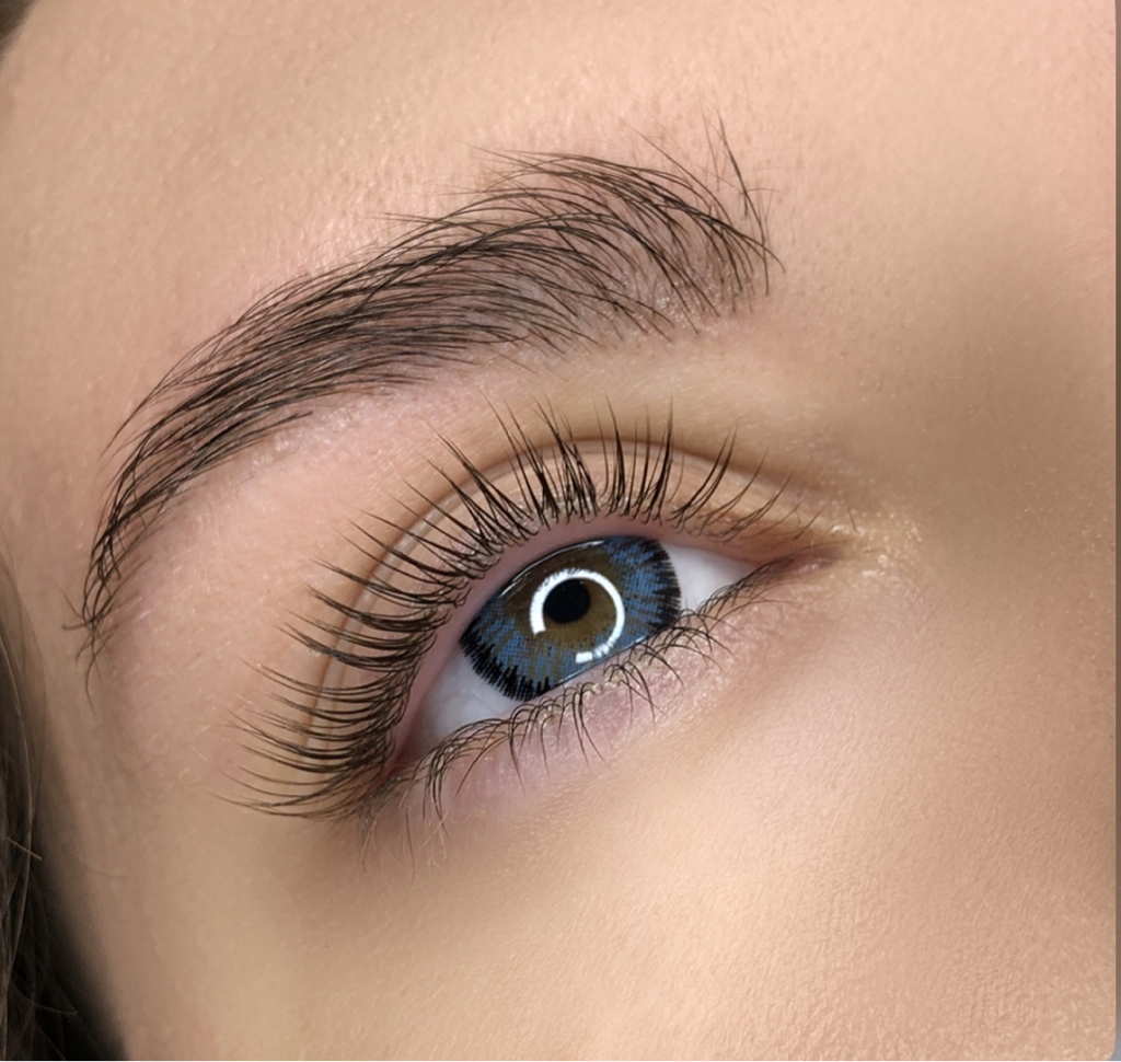 Комплекс Ламинирование + ботокс + окрашивание ресниц