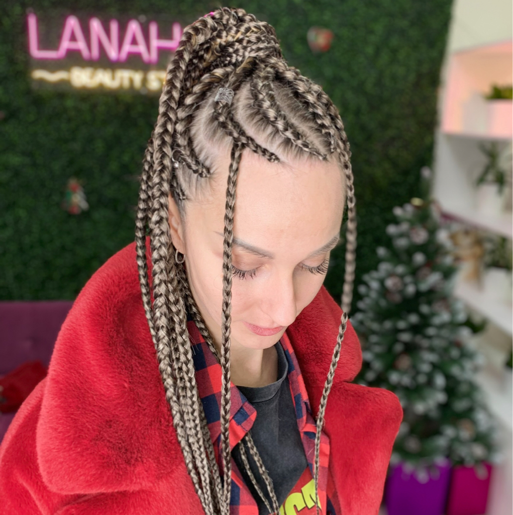 Брейды в заплетенный хвост из косичек