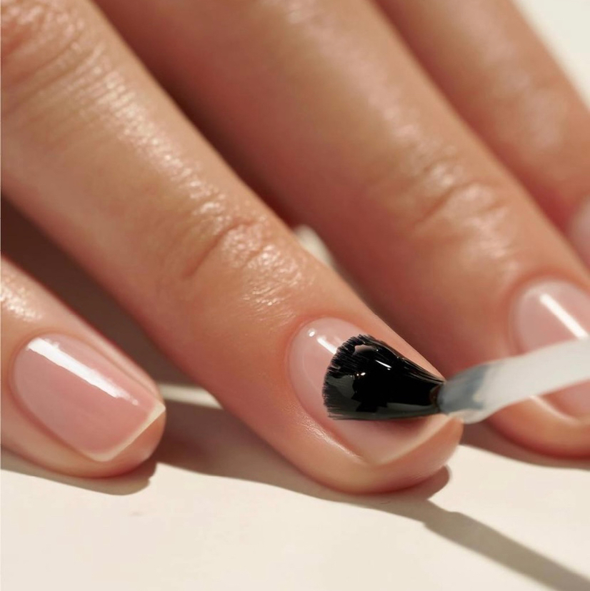 7. Маникюр + снятие искусственного покрытия