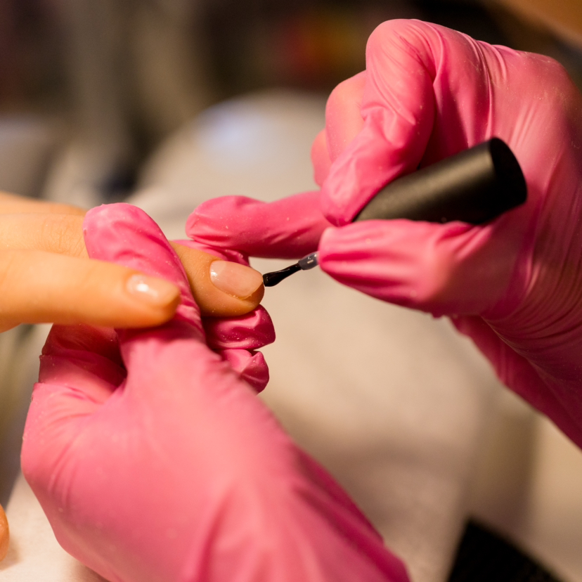 Ремонт ногтя