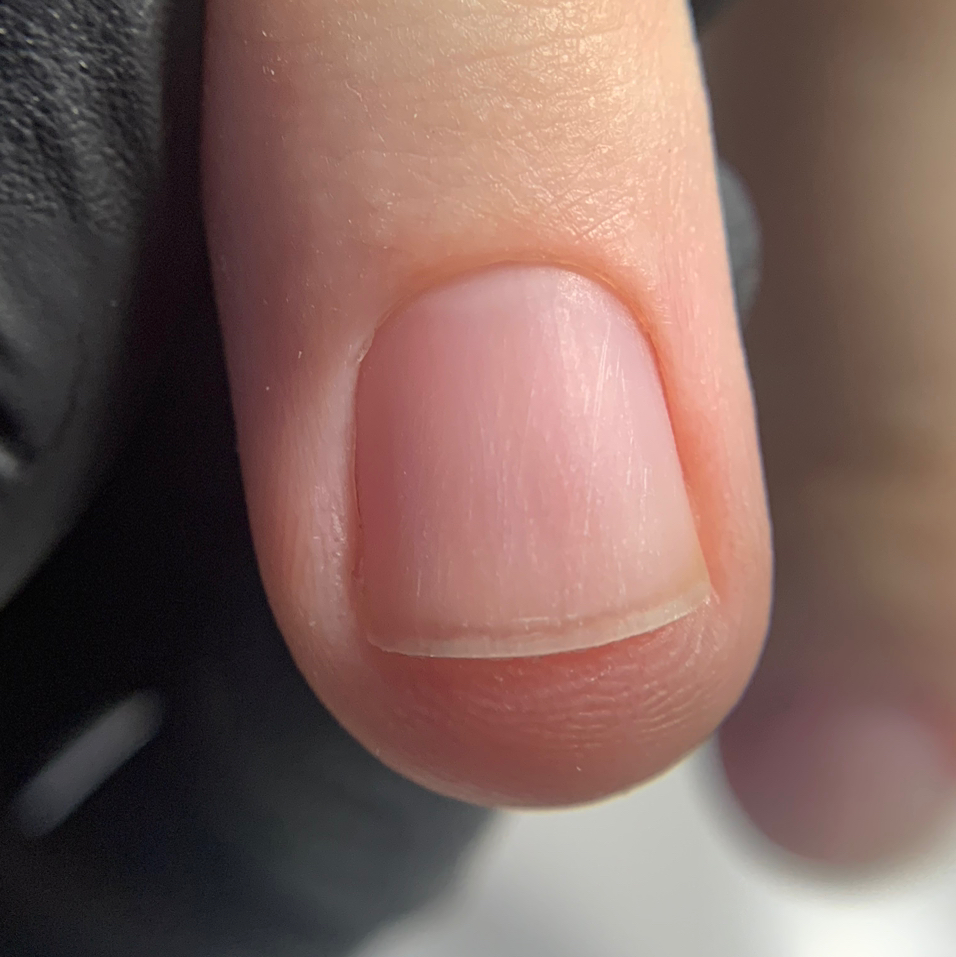 Маникюр пилочный/file manicure