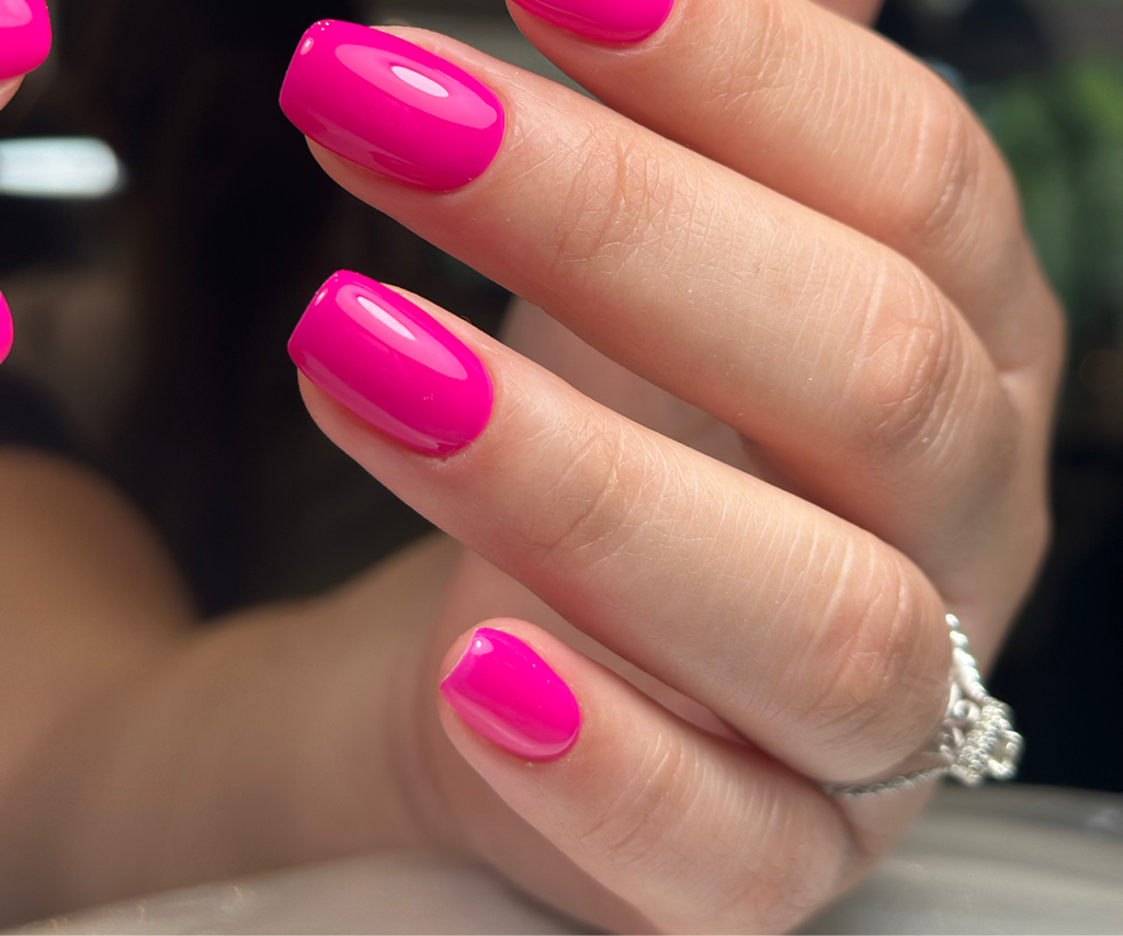 Hard gel manicure+ single colour   (Including E-file Dry manicure, nail shaping, cuticle care, builder/structure gel)