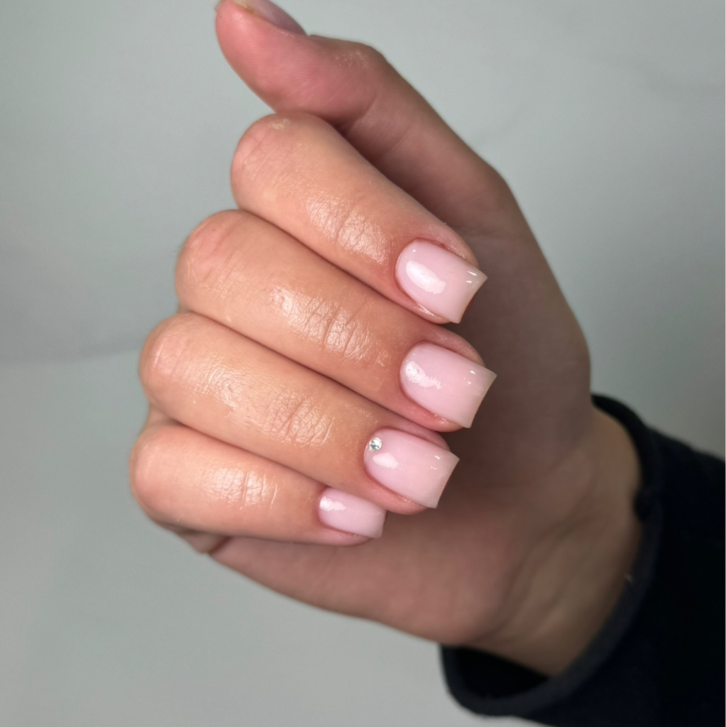 Pieaudzētu nagu korekcija