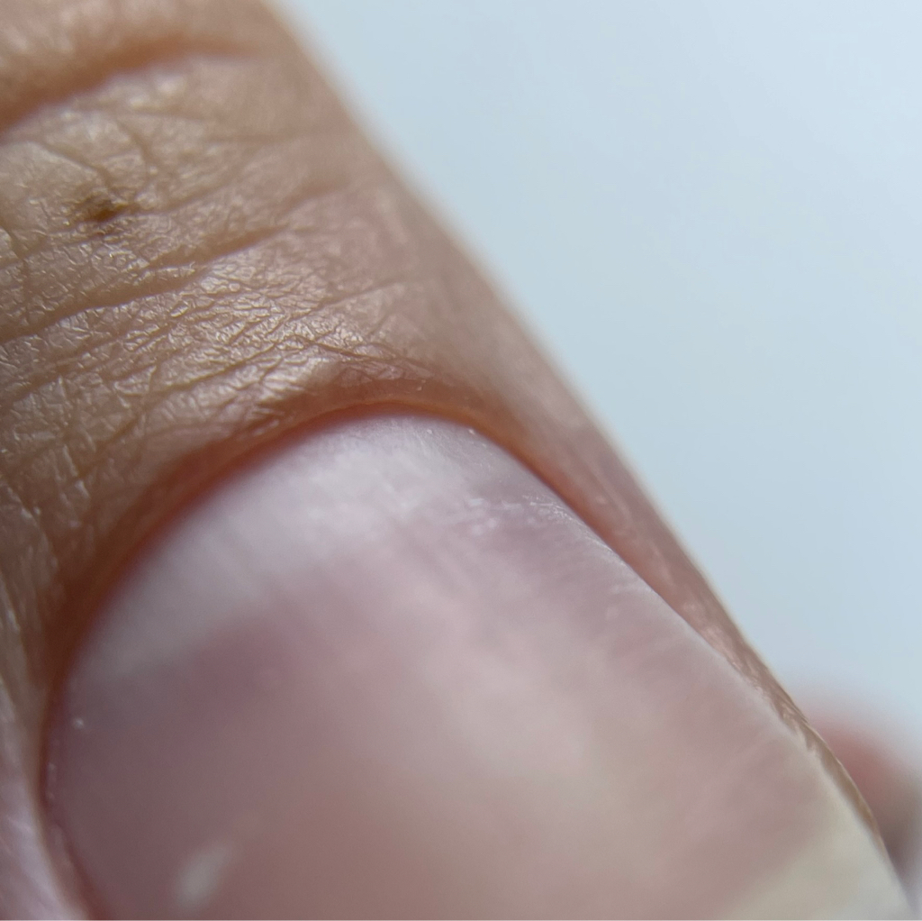 Маникюр без покрытия