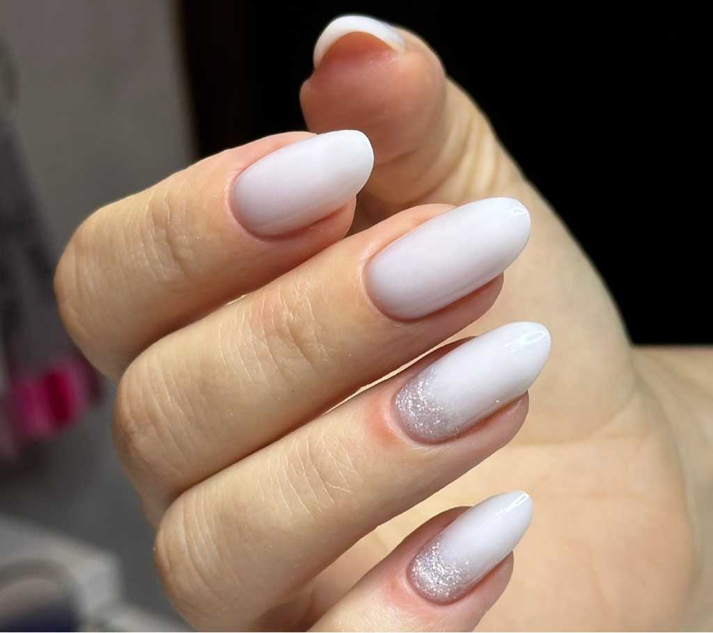 Наращивание ногтей