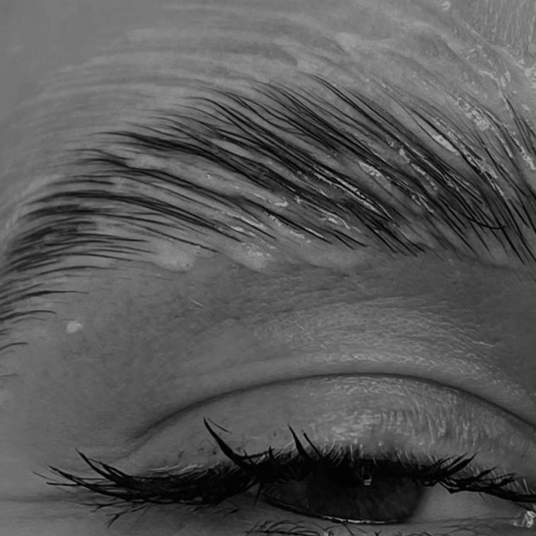 Коррекция бровей + окрашивание + ламинирование + ботокс