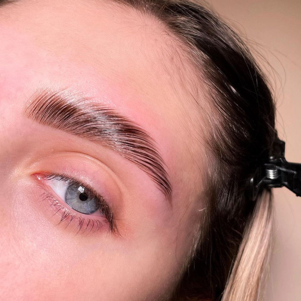 Долговременная укладка бровей + окрашивание и уход