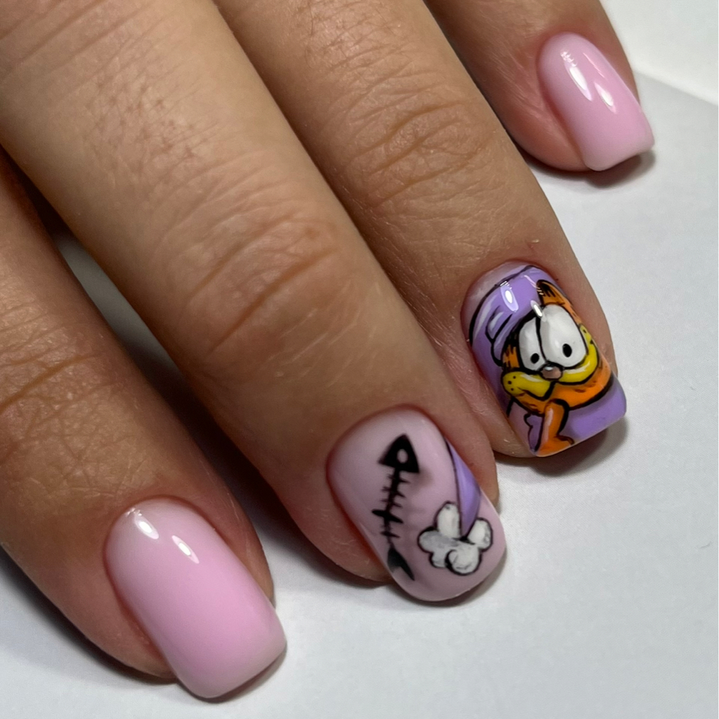 Маникюр с покрытием гель-лак