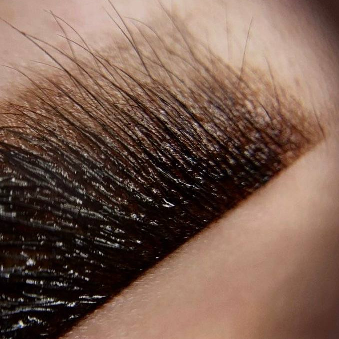 Ламинирование бровей с окрашиванием