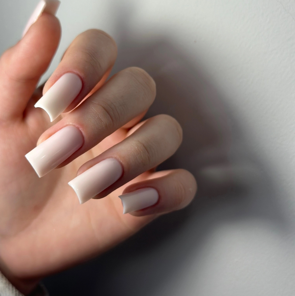 Наращивание ногтей