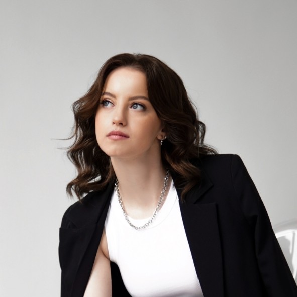 Коршун Маша