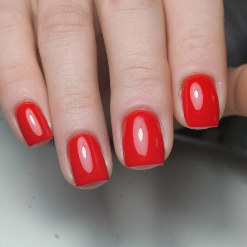 Маникюр с покрытием