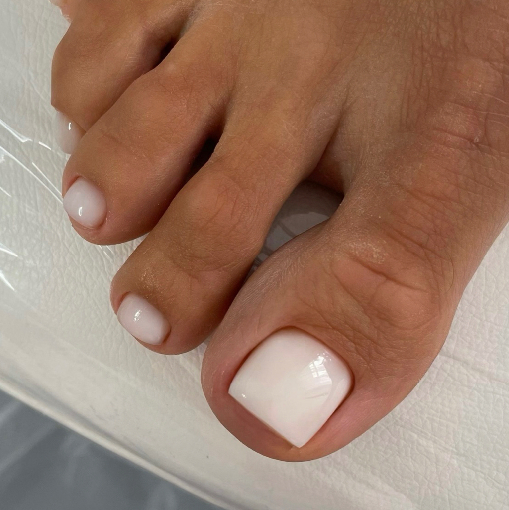 Педикюр пальчики с покрытием гель-лаком