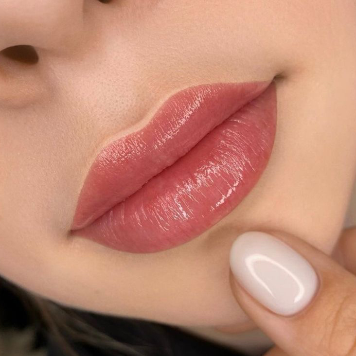 Рефреш (обновление) губы