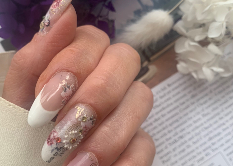 Маникюр с покрытием гель-лак