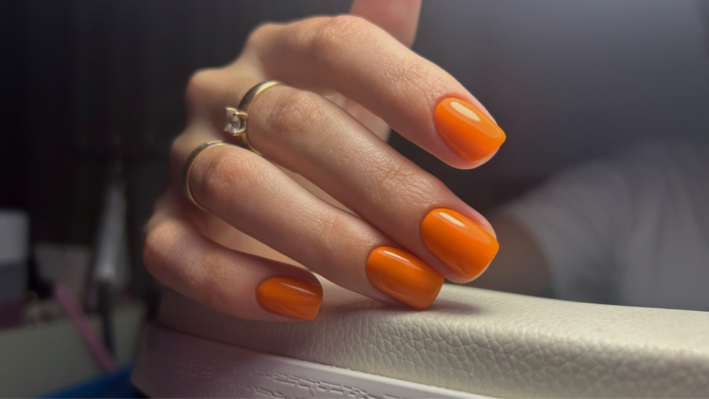 Маникюр с покрытием гель лак