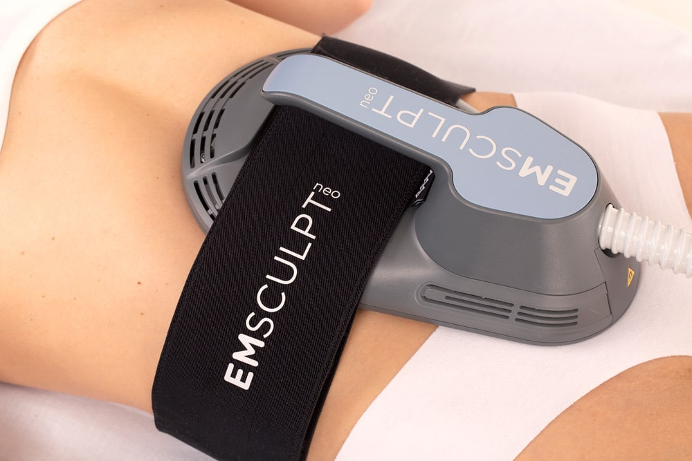 EMSCULPT живот