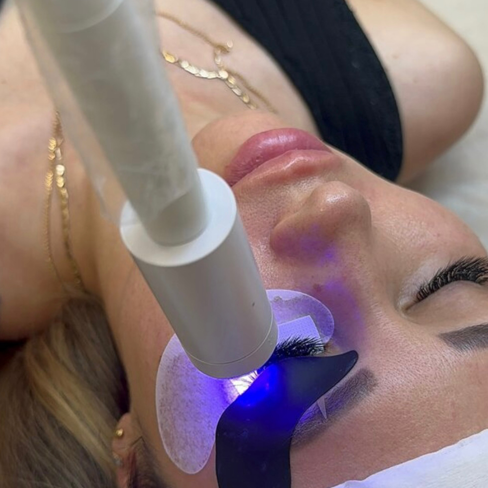 LED Наращивание ресниц 2D